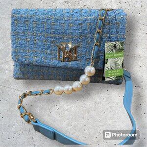 NWT - Luxury BADGLEY MISCHKA TEXTURED MESSENGER BAG Light Blue  - New In Package